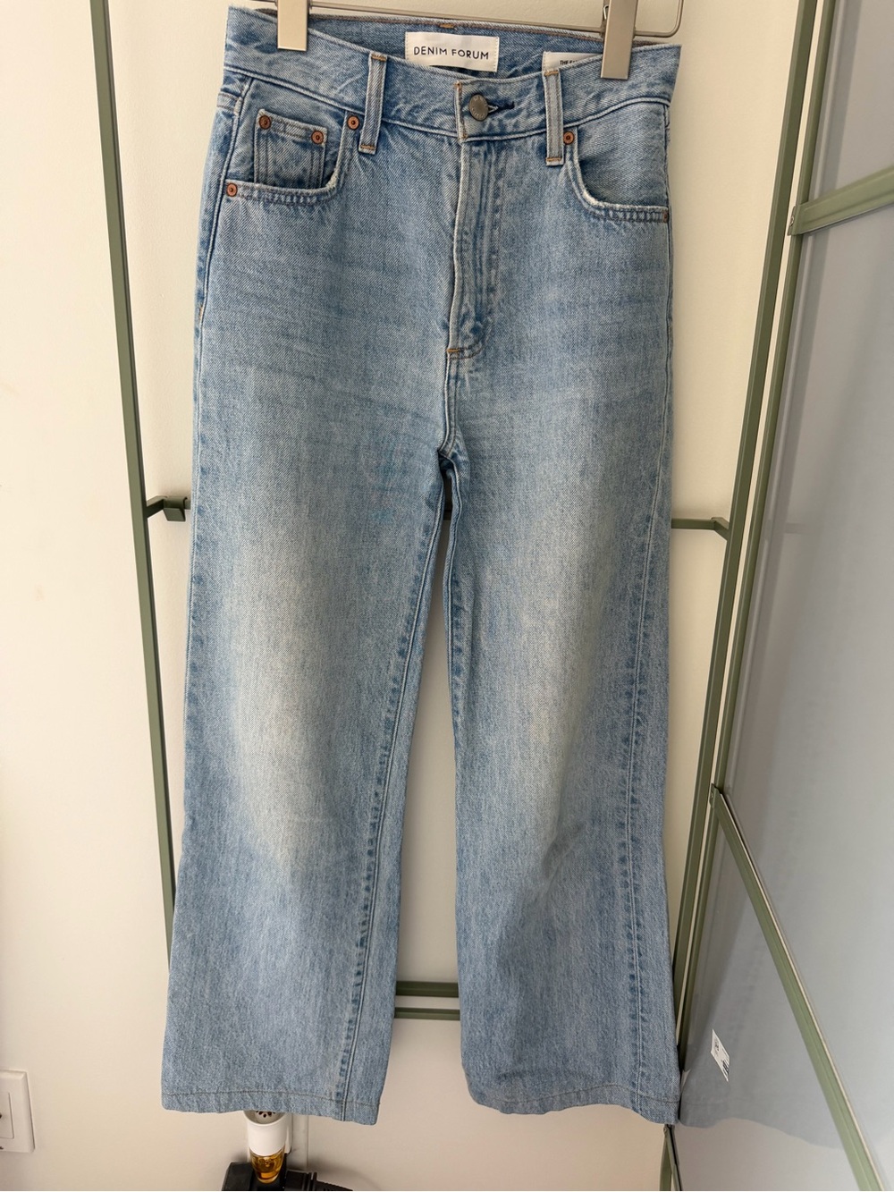 Denim Forum Farrah Hi-Rise Wide Jean - Picture 1 of 2